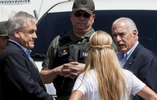 Impiden visita de expresidentes de Chile y Colombia a opositor venezolano