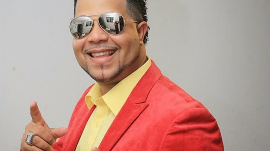 El salsero Asdrúbal estrena video