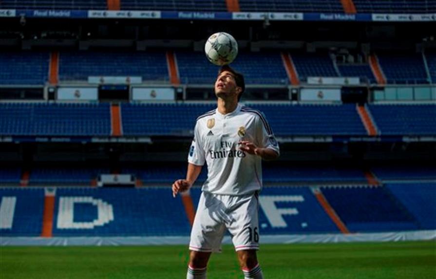 Real Madrid presenta a Lucas Silva, su nuevo fichaje