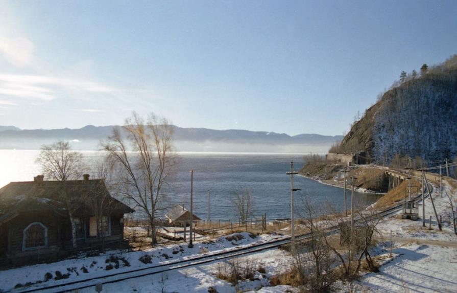 El nivel de agua del lago Baikal cayó por debajo del límite aceptable