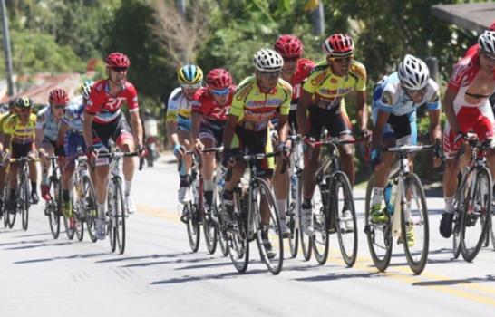Yannick Mayer se convierte en gran ganador de cuarta etapa en la Vuelta Independencia