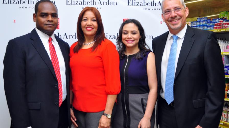 Elizabeth Arden abre Cabina en almacenes El Encanto