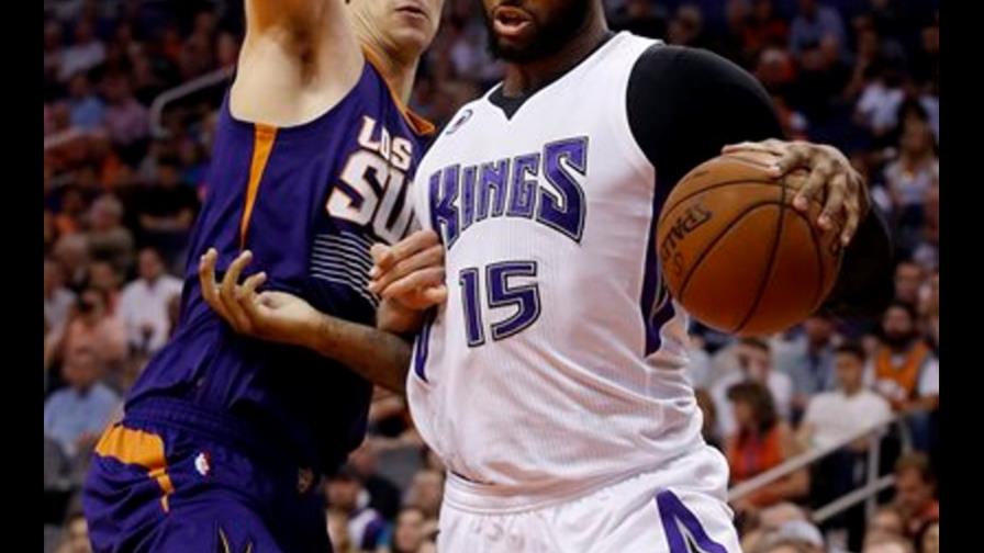 Hawks remontan y terminan con mala racha