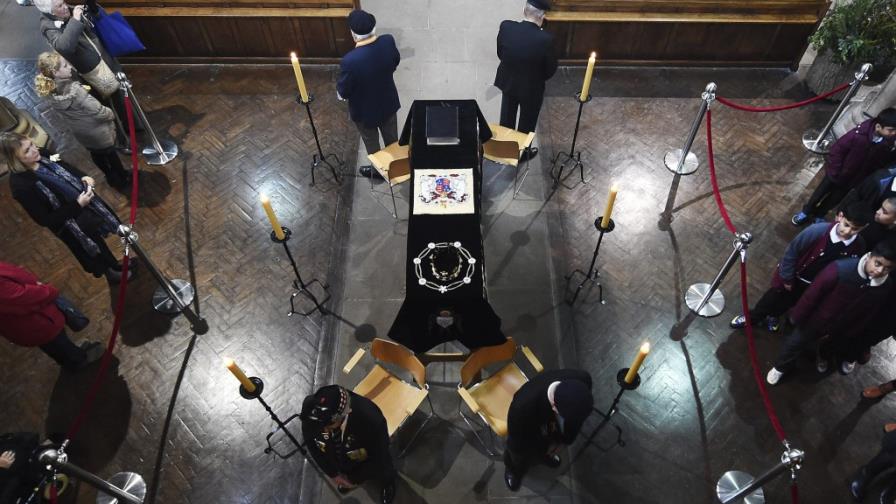 Ricardo III recibe sepultura medio milenio después de su muerte Ricardo III recibe sepultura medio milenio después de su muerte