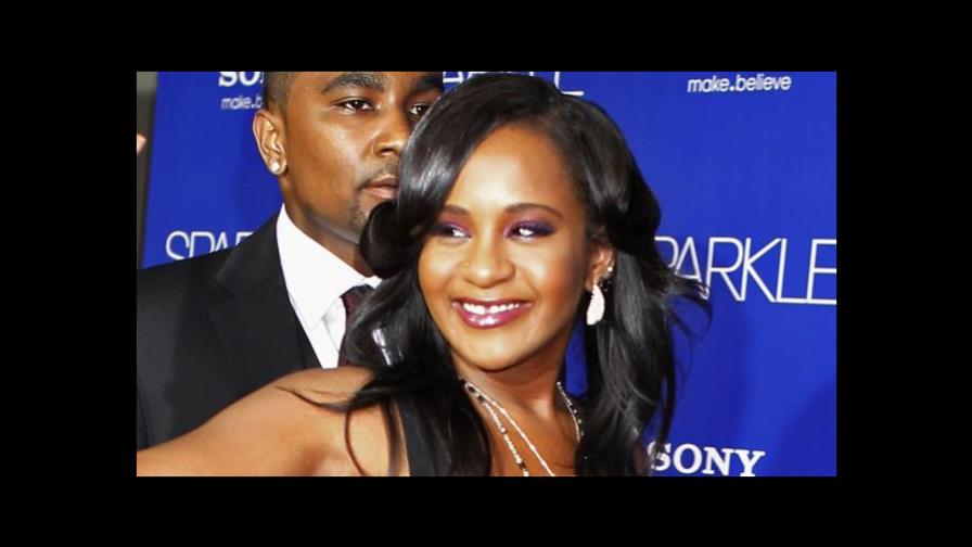 Familiares tienen pocas esperanzas de que hija de Whitney Houston se recupere Familiares tienen pocas esperanzas de que hija de Whitney Houston se recupere