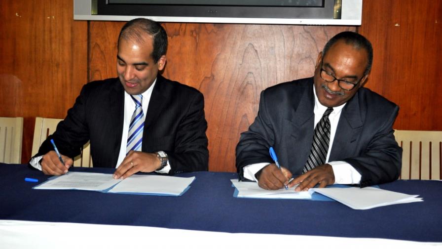 ITLA y el CDP firman acuerdo para capacitar a periodistas en áreas de la tecnología e idioma inglés ITLA y el CDP firman acuerdo para capacitar a periodistas en áreas de la tecnología e idioma inglés