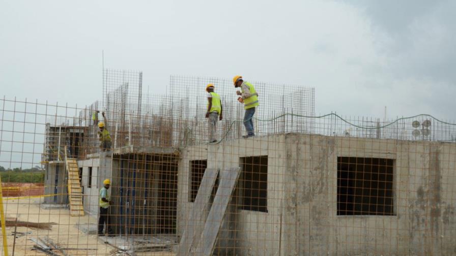 Superintencia llama a a los bancos a financiar viviendas de bajo costo