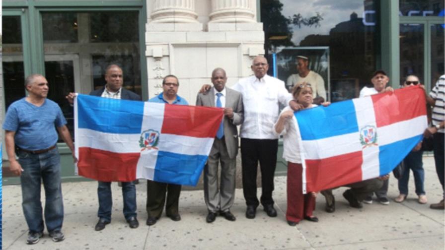 Activistas criollos en el Alto Manhattan proclaman que la comunidad dominicana está de pie