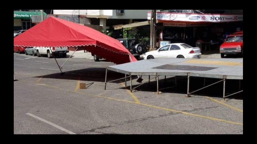 Tarima que recibe a marcha LGBTI de Panamá es derribada por agresores