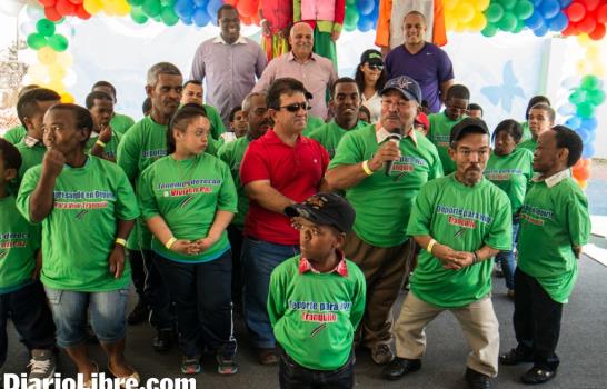 Baja estatura, sinónimo de exclusión social Baja estatura, sinónimo de exclusión social