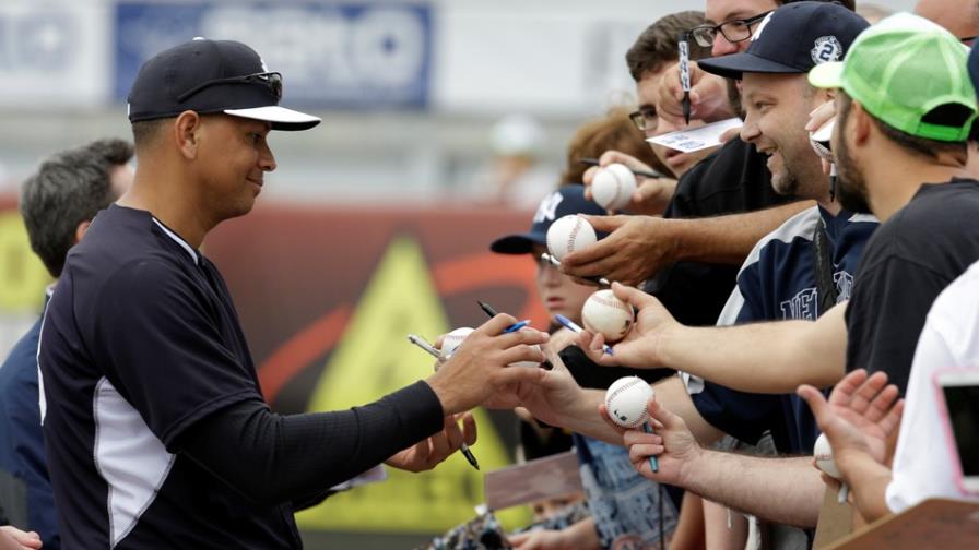 Alex Rodríguez toma parte de su primer entrenamiento con los Yanquis