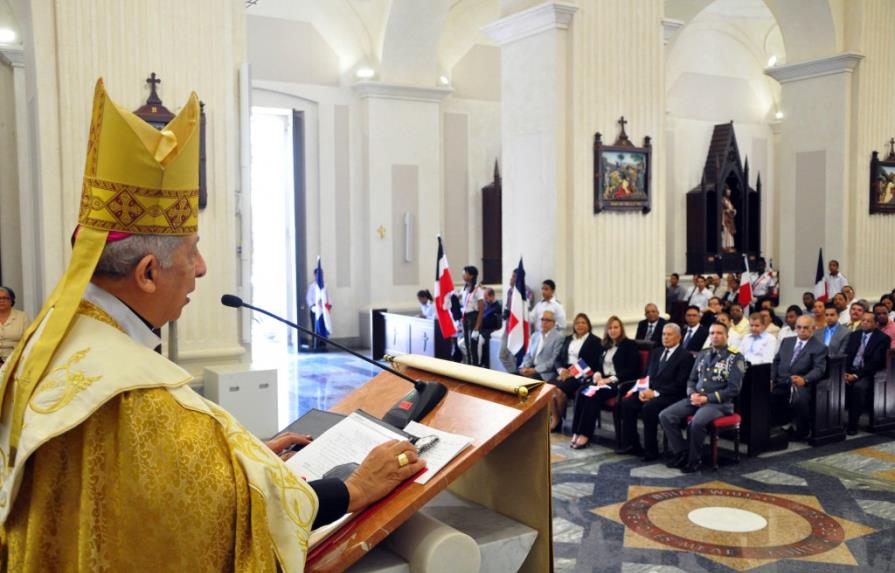 Arzobispo de Santiago afirma es impensable la idea de fusionar la isla
