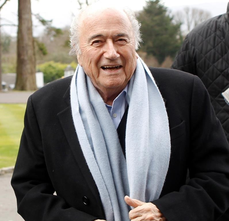 El presidente de la FIFA Joseph Blatter quiere adelantar la final de Catar 2022