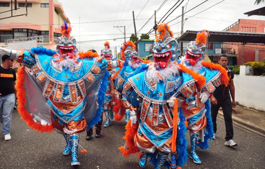 Carnaval Vegano realizará esta tarde su último desfile del año