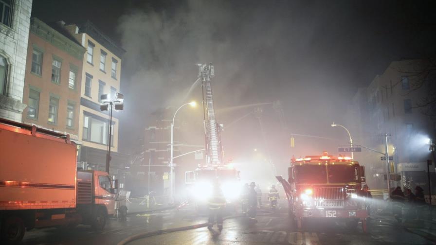 Buscan a dos posibles desaparecidos en lugar de explosión en Nueva York Buscan a dos posibles desaparecidos en lugar de explosión en Nueva York