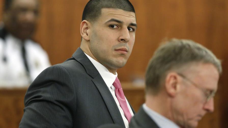 Jueza interroga a miembros de jurado en caso Aaron Hernández