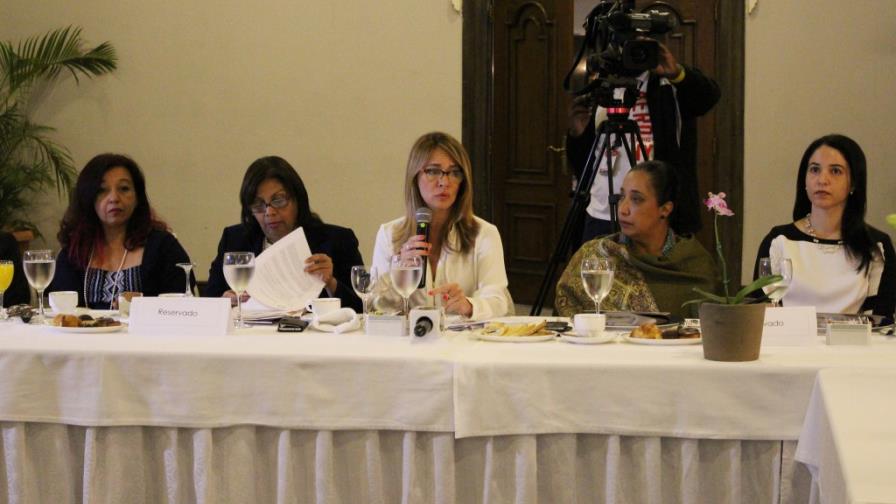 Piden a los partidos cumplir con las cuotas femeninas Piden a los partidos cumplir con las cuotas femeninas