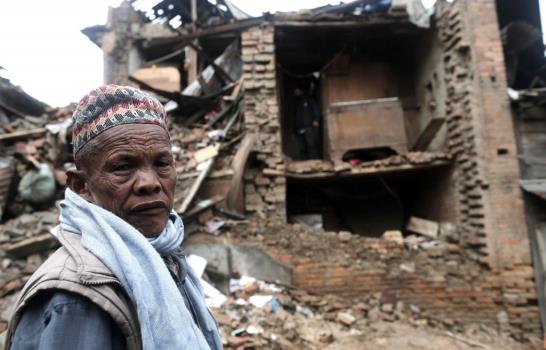 Los muertos en el terremoto de Nepal superan los 5.000 y 10.000 los heridos