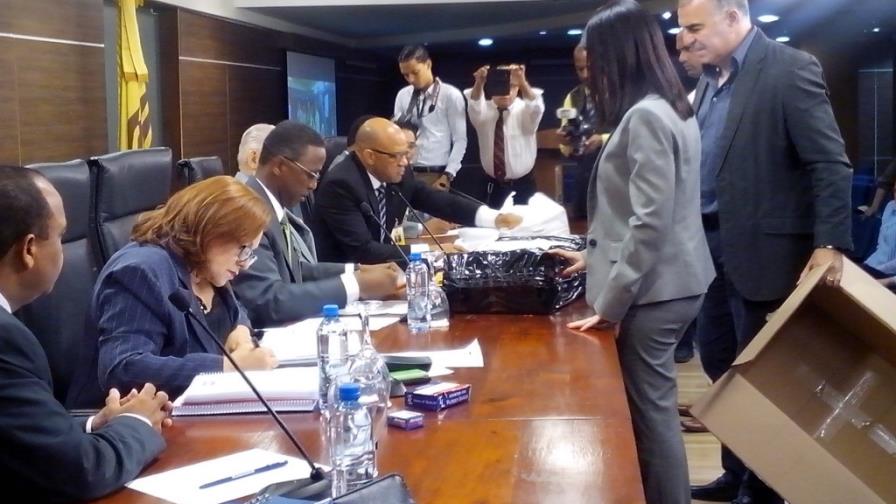 JCE comienza licitación para equipos de cómputos de los comicios