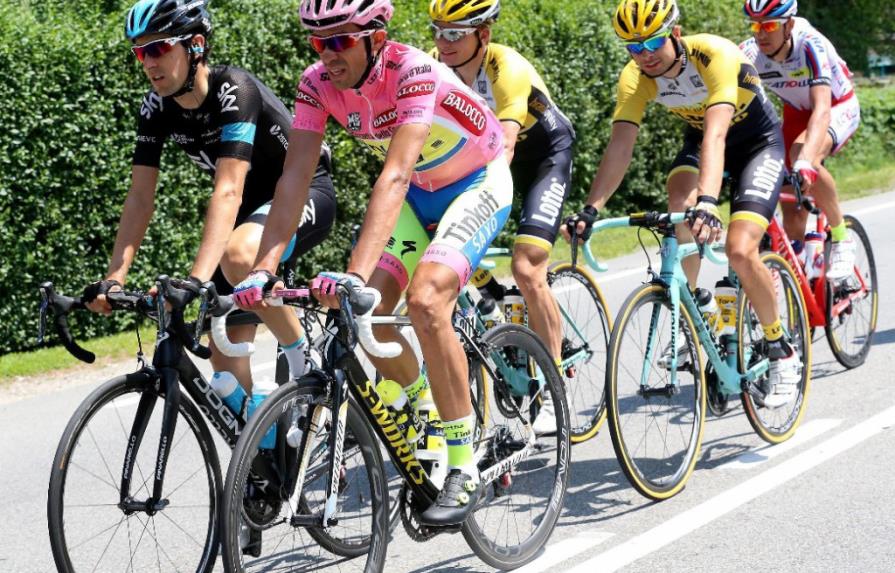 Giro: Contador amplía ventaja, acaricia el título