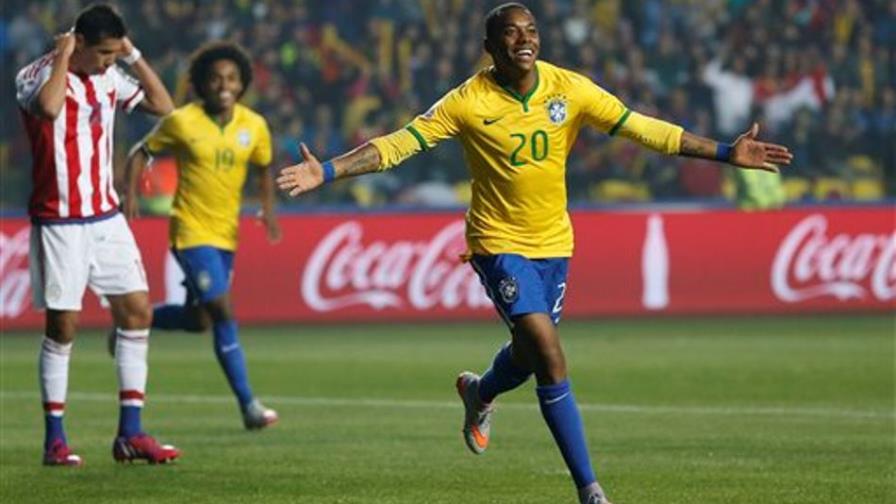 Brasil supera 1-0 a Paraguay con gol de Robinho en el primer tiempo