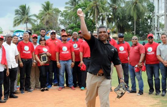 Alegría y colorido caracterizan apertura torneo Academia La Javilla
