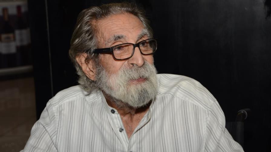 Falleció Aquiles Azar, maestro de la plástica