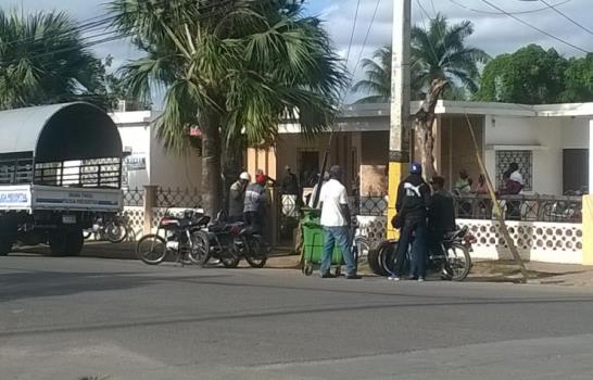 Aumentan seguridad en oficinas de Inmigración y Gobernación Civil de Higüey
