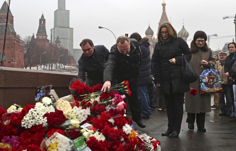 Dirigente opositor es asesinado a tiros en Rusia