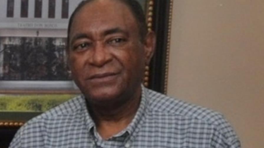 Restos de J. Eduardo Martínez serán sepultados mañana en cementerio Cristo Salvador Restos de J. Eduardo Martínez serán sepultados mañana en cementerio Cristo Salvador