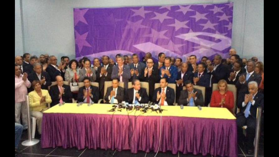 El PLD oficializa acuerdo en el que grupo de Leonel acepta repostulación de Danilo