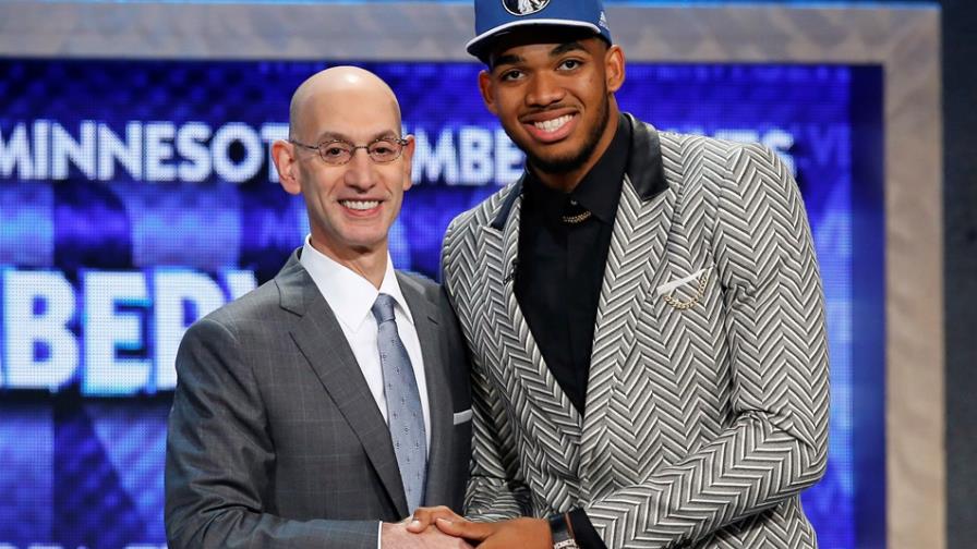 Karl Anthony Towns con todas las herramientas de convertirse en el más completo de la NBA