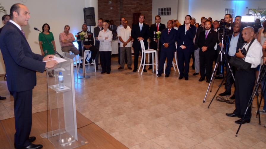 Ramírez Paniagua resalta impacto de la democratización del crédito