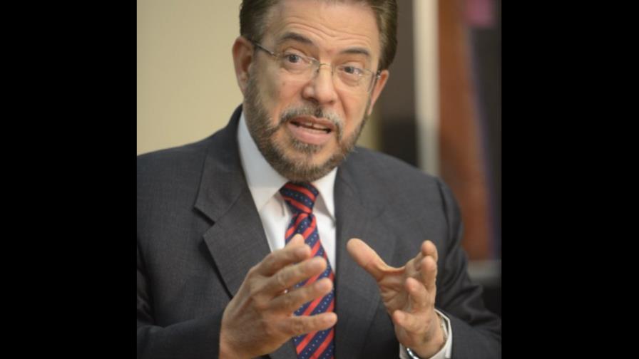 Considera correcto plan regularización extranjeros