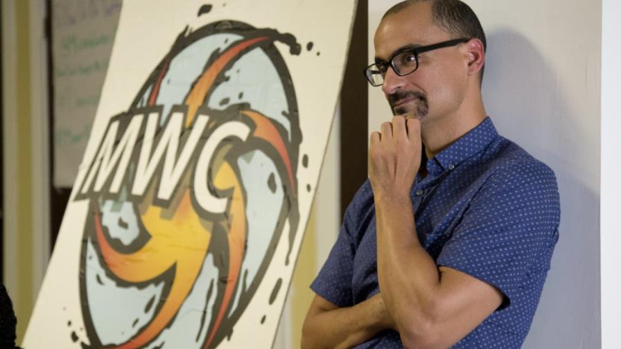 Junot Díaz aclara opiniones en panel migración RD-Haití