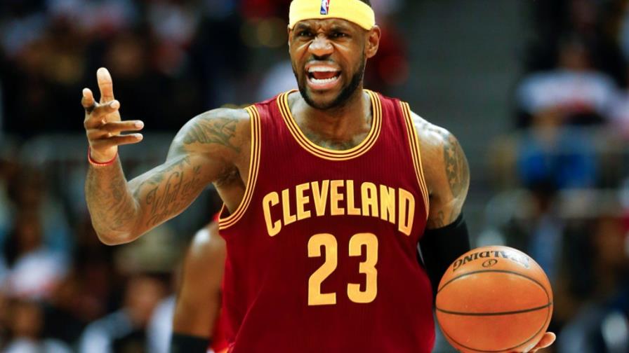 LeBron James optaría por ser agente libre la próxima temporada
