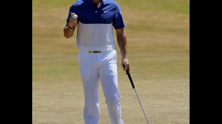 Rory McIlroy se mantiene firme en la primera plaza mundial de golf