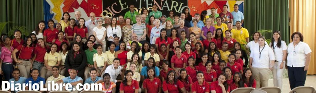 Llegan a la República Dominicana 958 cruceristas, y los reciben estudiantes