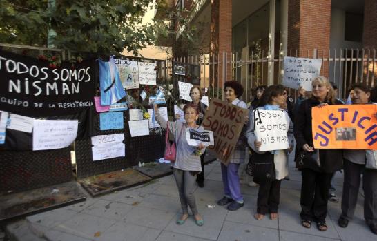 Reclamos por una Argentina en paz en la despedida de Nisman