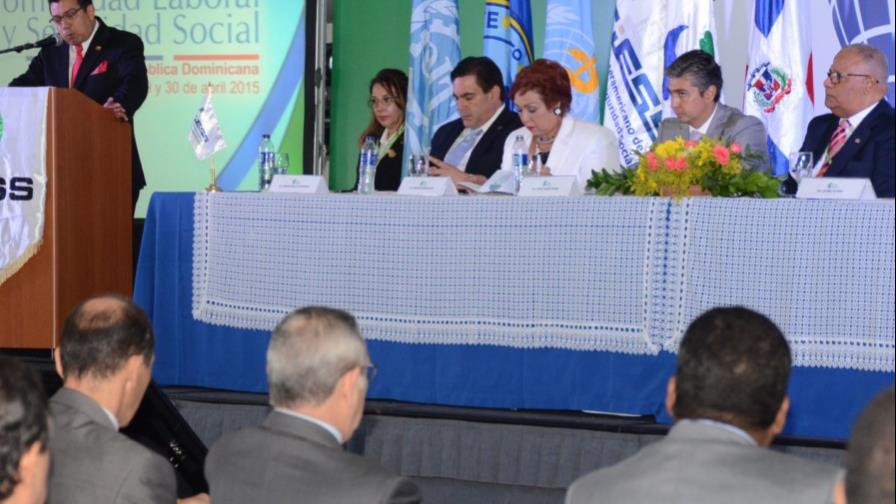 Incluir trabajadores informales, gran reto de la Seguridad Social Incluir trabajadores informales, gran reto de la Seguridad Social