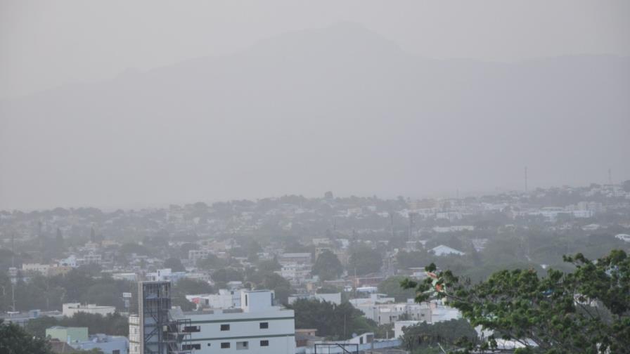 Polvo de Sahara afecta varios pueblos del Cibao