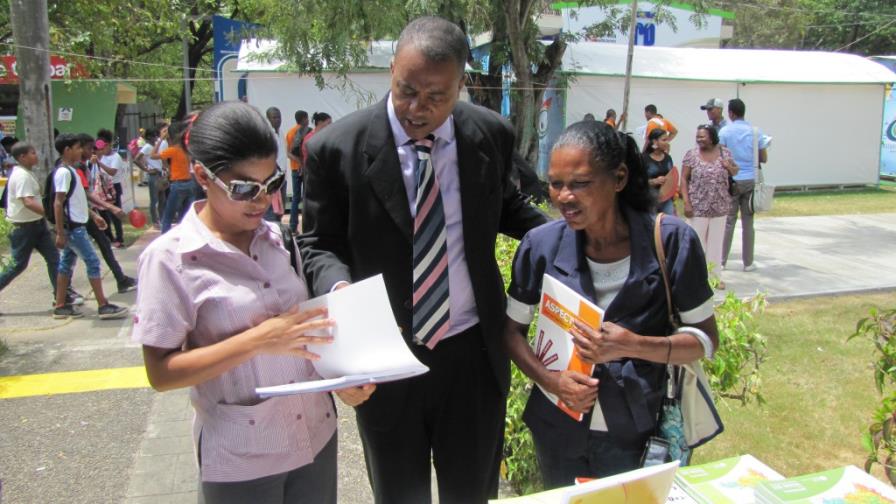 Experto en ortografía pone a circular serie Para escribir bien