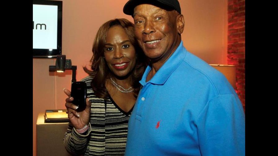 Viuda de Ernie Banks demanda detalles de patrimonio