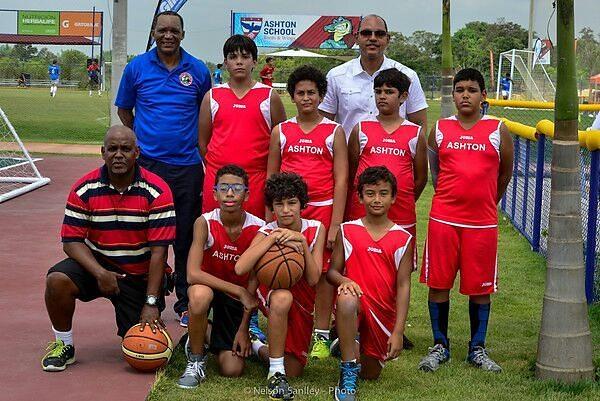 El Ashton School crea programa formativo en baloncesto