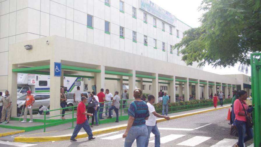 Salud Pública prohíbe fumar en centros asistenciales públicos y privados Salud Pública prohíbe fumar en centros asistenciales públicos y privados