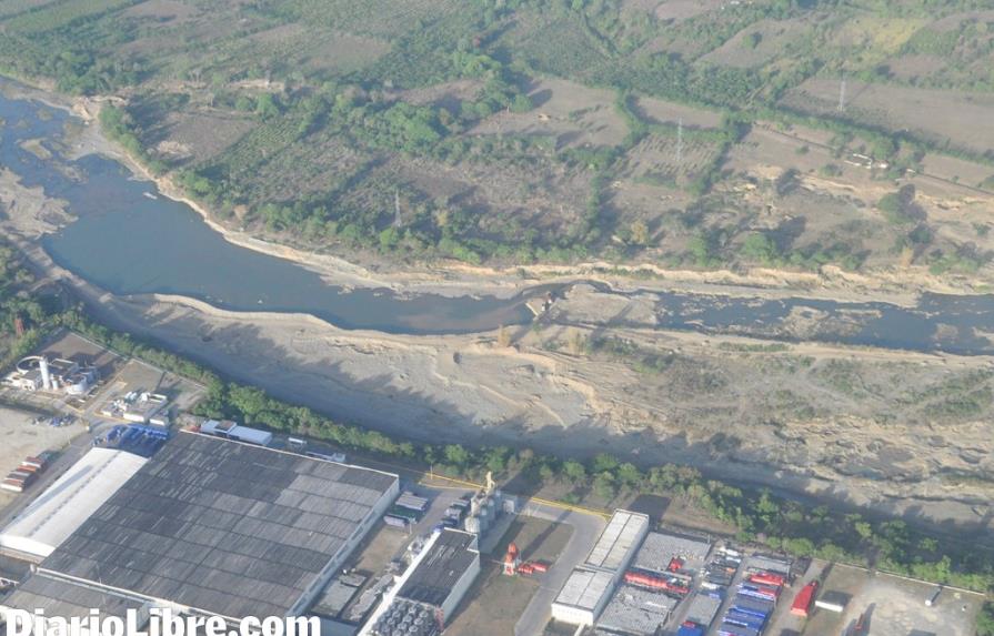 Medio Ambiente suspende extracción agregados río Haina