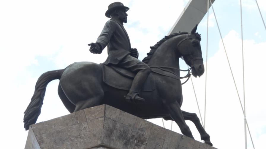 Esperando por nueva espada