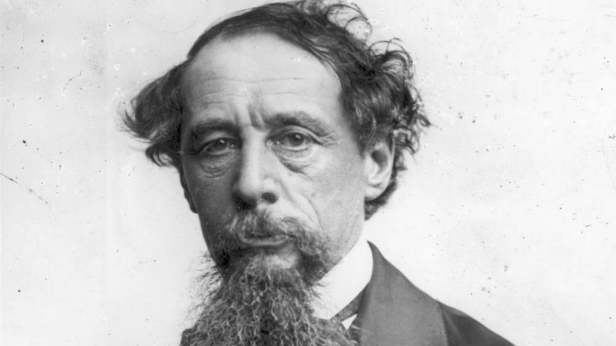 La mesa en la que Dickens escribió Grandes esperanzas, salvada para museo La mesa en la que Dickens escribió Grandes esperanzas, salvada para museo