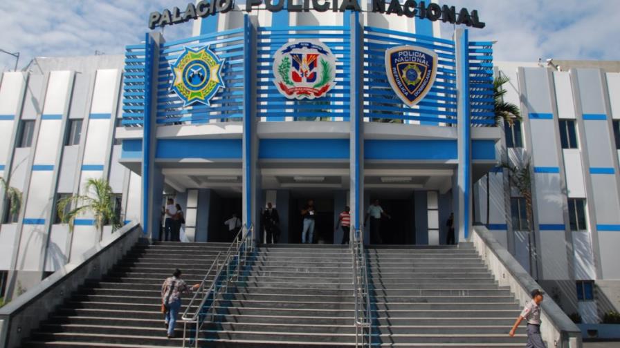 Mata a su concubina en una farmacia, luego se suicida Mata a su concubina en una farmacia, luego se suicida