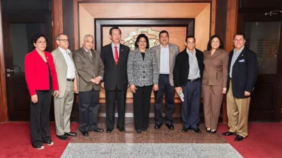 La presidenta del Senado viaja a Taiwán